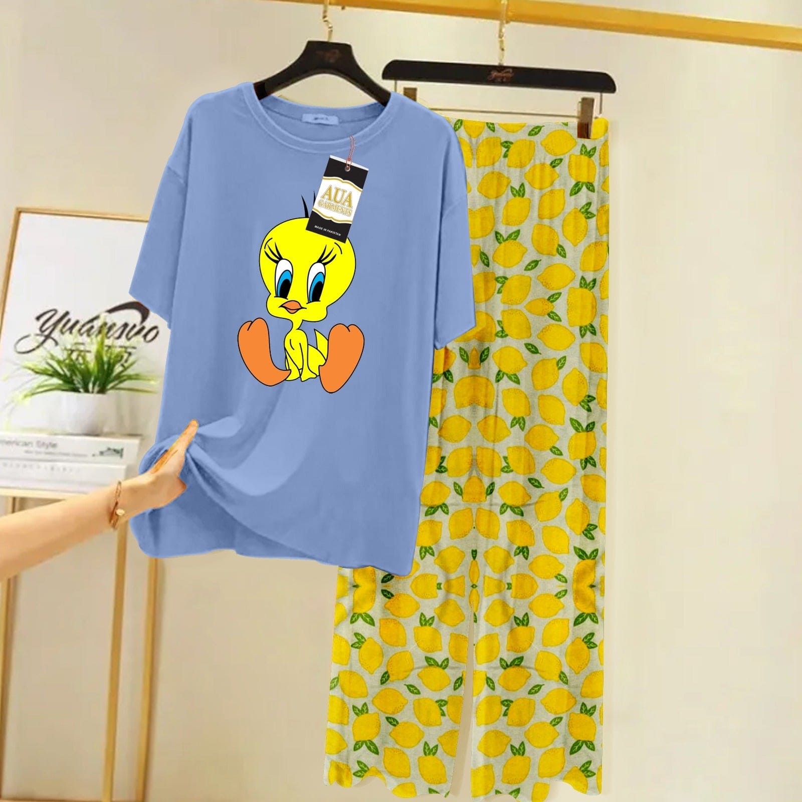 Tweety Bird Summer Nightsuit, Comfortable Women Nightwear, Comfy Casual Round Neck Suit, Paneled Baggy Sleepwear
