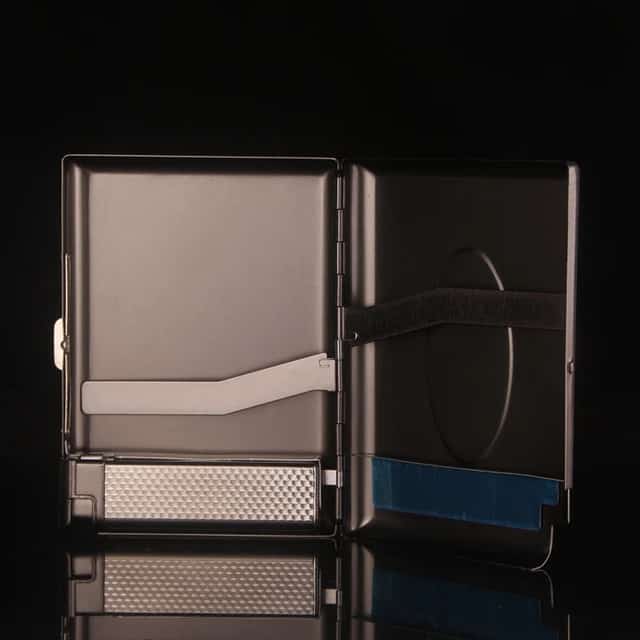 Windproof Smoking Cigarette Box, Metal Cigarette Case With Butane Gas Lighter, Lighter Gadget For Men, Cigarette Holder