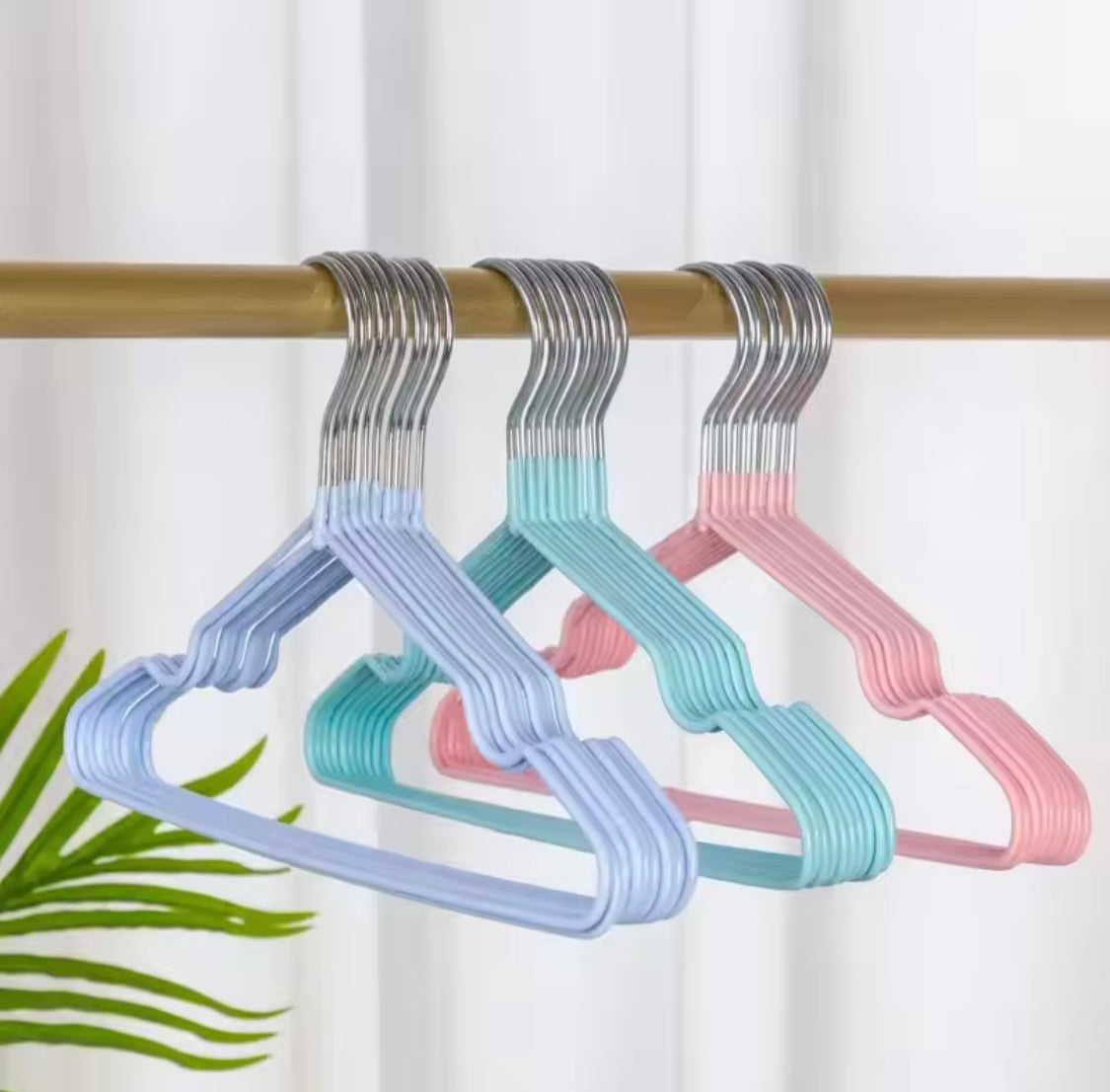 10pcs Non Slip Metal Coat Clothes Hanger, Durable Wardrobe Storage Organizer, Durable Traceless Clothing Storage Hanger