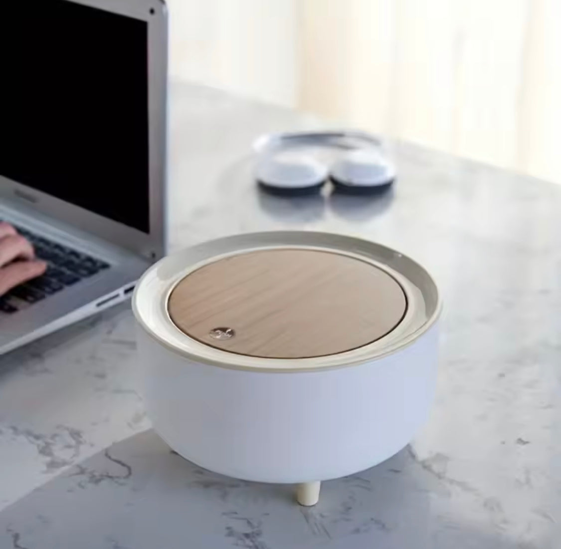 Nordic Press Desktop Trash Can, Creative Desktop Waste Bin, Bedroom Bedside Trash Can With Lid