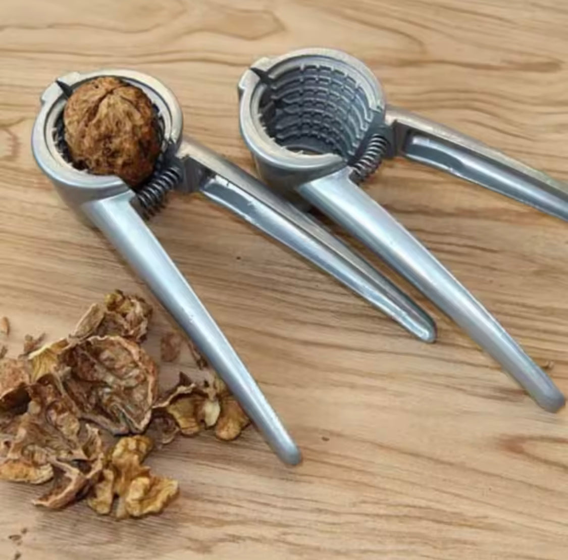 Metal Multifunctional Nut Cracker, Multifunctional Nutcracker Tool, Walnuts Shell Opener