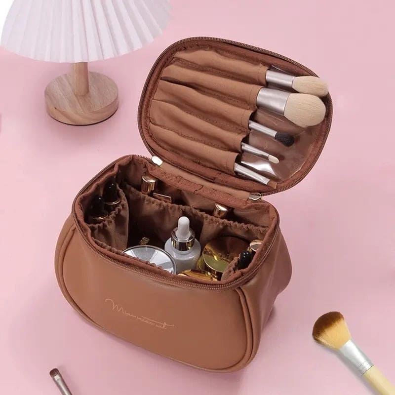 Premium Cosmetic Case, Cute PU Makeup Bag For Women, Waterproof Travel Make Up Pouch, Large Capacity Portable Cosmetic Case, Multifunctional Toiletry Bag, Makeup Storage Bags with Handle and Divider, Cosmetic Makeup Bag for Women Girls