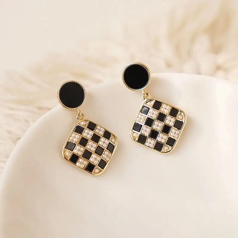 Black Checkered Earring, Black Disc Stud Ear Jewellery, Geometry Black Chessboard Earring, Oil Drop Pearl Square Grid Earring, Black White Plaid Rectangular Earrings