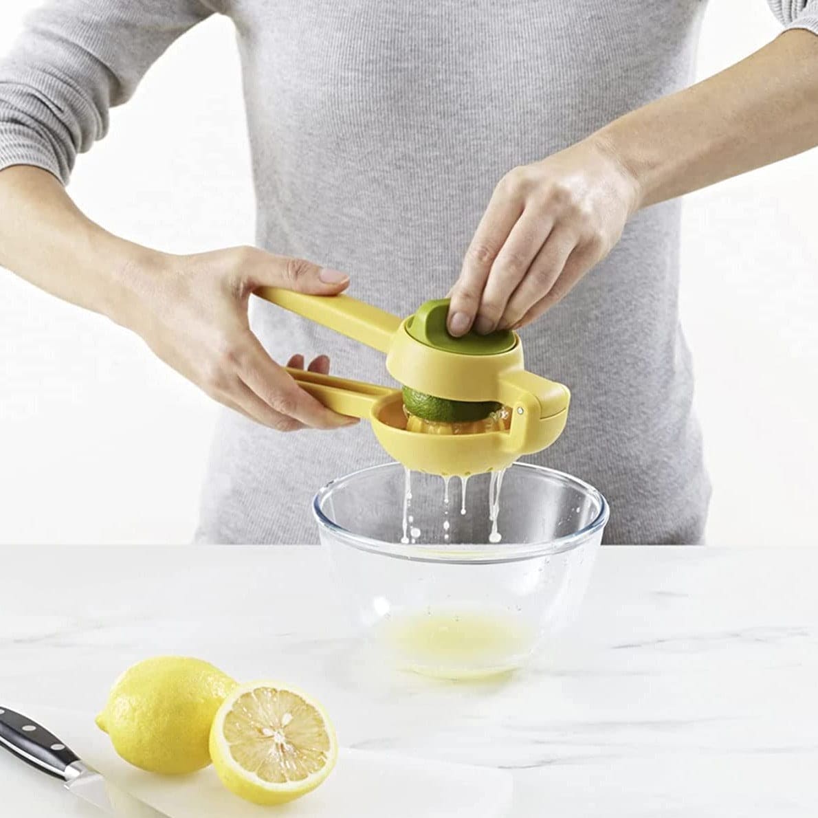 Rotational Fruity Squeezer, Hand Press Squeezer, Manual Citrus Juicer, Household Manual Press Type Juicer, Multifunctional Handheld Portable Extrusion Juicer, Dual Action Lemon Citrus Press