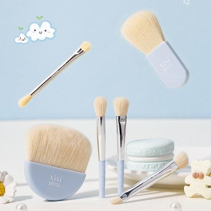Set Of 4 Candy Makeup Brush Set, Portable Traveling Makeup Brush Set, Beauty Foundation Eye Shadow Tool Makeup Brush Set, Cosmetic Brushes Kit with PVC Case