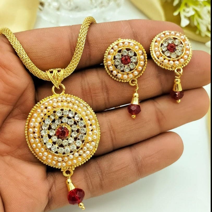 Stylish Indian Locket Set, Round Golden Necklace With Earrings, Simple Fancy Pendant, Women Fashion Jewellery