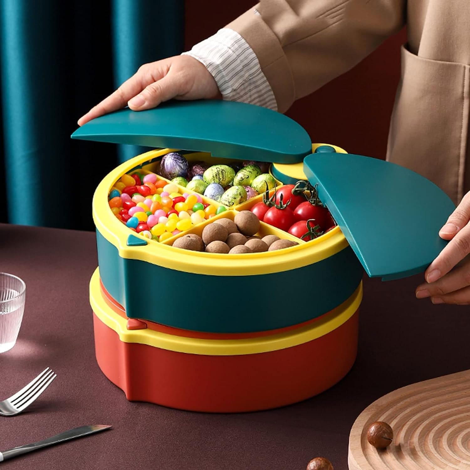 Lady Bug Candy Box, Household Divided Fruit Bowl with Lid, Plastic Snack Serving Tray, Food Storage Organizer, Multifunction Dried Fruit Box, Simple Dried Fruit Bowl Food Storage Containers