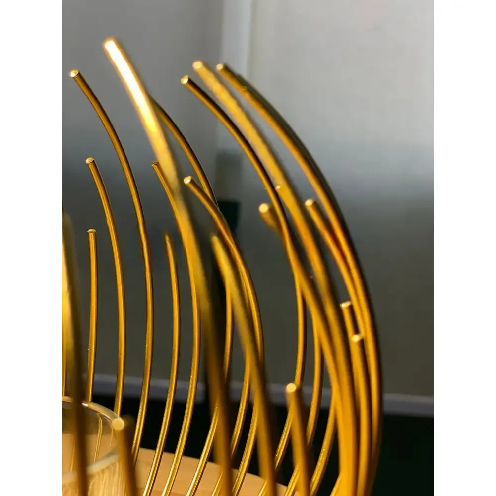 Geometric Metal Candle Holder, Gold Lantern Metal Candlestick, Nordic Home Decor Wrought Iron Candle Holder, Metal Crafts Modern Desktop Candle Holder, Metal Candlestick Wedding Bedroom Table Decoration
