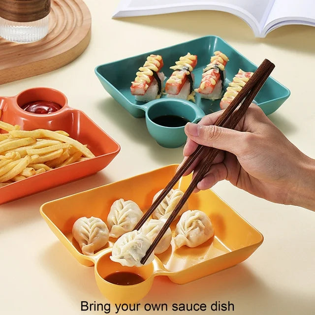 Set of 4 Square Dumpling Plate With Dipping Dish, Plastic Portion Plate, Sushi Fries and Dumplings Sauce Separation, Multipurpose Dumpling Plate With Sauce Compartment, Square Serving Plates with Sauce Holder, Multifunctional Food storage Plate