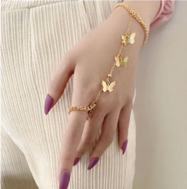 Sweet Butterfly Bracelet Ring, Punk Ring Chain Jewelry For Women, Creative Butterfly Link Chain Bracelet, Connected Finger Ring Bangle Bracelet, Chain Finger Simple Hand Bracelet