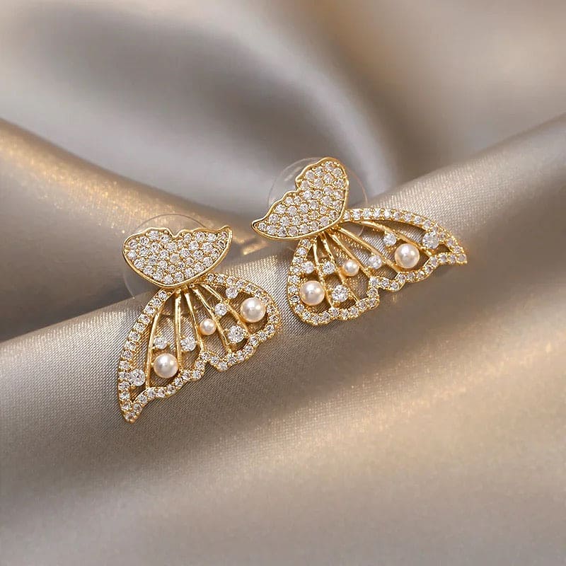 Crystal Butterfly Wings Pearl Earrings, Butterfly Tassel Pearl Dangle Earrings For Women, Alloy Drop Earrings, Elegant Pearl Crystal Metal Charm Earrings