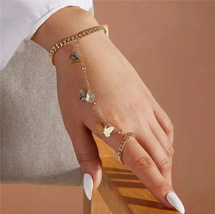 Sweet Butterfly Bracelet Ring, Punk Ring Chain Jewelry For Women, Creative Butterfly Link Chain Bracelet, Connected Finger Ring Bangle Bracelet, Chain Finger Simple Hand Bracelet