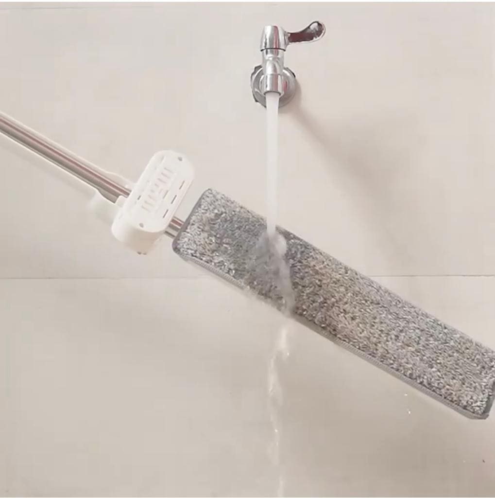 Water Spray Mop, Multi Surface Spray Mop. Reusable Microfiber Pads Lazy Mop, Rotatable Cleaning Mop, Flat Squeeze Floor Cleaning Mop, Multi Angle Cleaning Mop, Home Kitchen Bathroom Floor Cleaning Brush