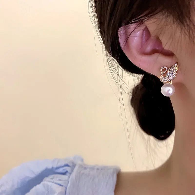 Pearl Swan Earrings, Sweet Iconic Swan Earrings, Diamond Swan Pearl Earrings, Fashion Small Versatile Earrings, Women Stud Earrings, Imitation Pearl Dangle Earring, Noble Sparkling Crystal Swan Earrings For Women