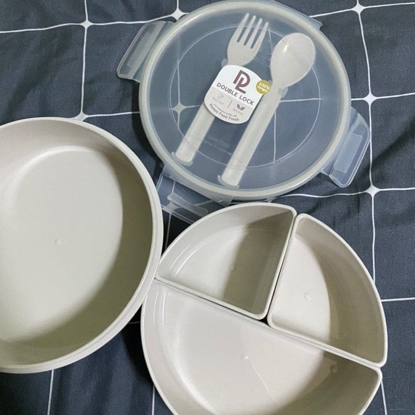 Partition Lunch Box, Reheatable Food Box, Plastic Divided Food Storage With Spoon, Portable Food Grade Plastic Lunch Box, Plastic Partition Bento Box with Lid, 820ml Round Shape Detachable Bento Box