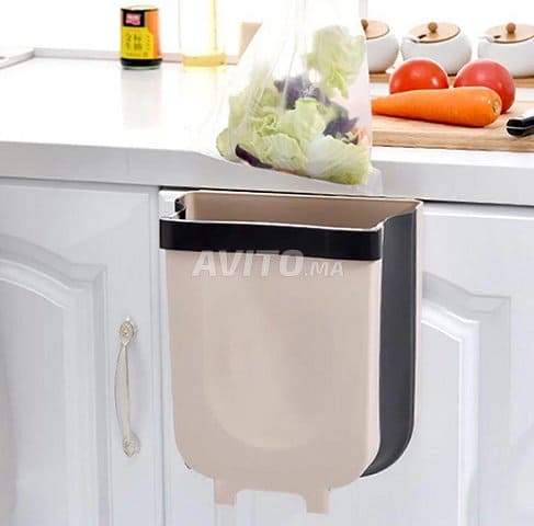 9 Liter Foldable Hanging Trash Bin, Wall-Mounted Foldable Bin, Portable Garbage Can