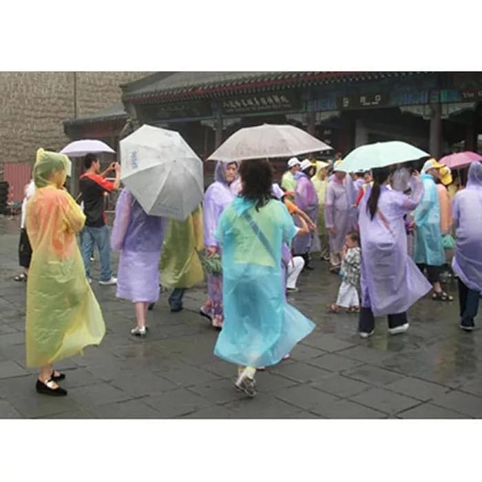 Disposable Emergency Raincoats, Universal Emergency Waterproof Poncho, Hiking Camping Fishing Transparent Poncho, Travel Camping Must Rain Coat, Disposable Rain Ponchos, Emergency Raincoats with Drawstring Hood