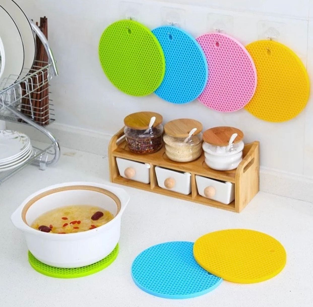 Round Honey Comb Silicon Placement Anti Scalding Non-Slip Pad, Insulation Pot Pad, Table Mat Bowl Cup Pads, Mat Drink Coaster