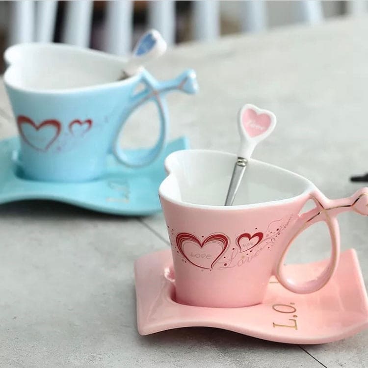 180ML Ceramic Creative Heart-shaped Couple Mug, Cute Ceramic Coffee Set With Handle And Spoon, Camping Ceramic Coffee Mug