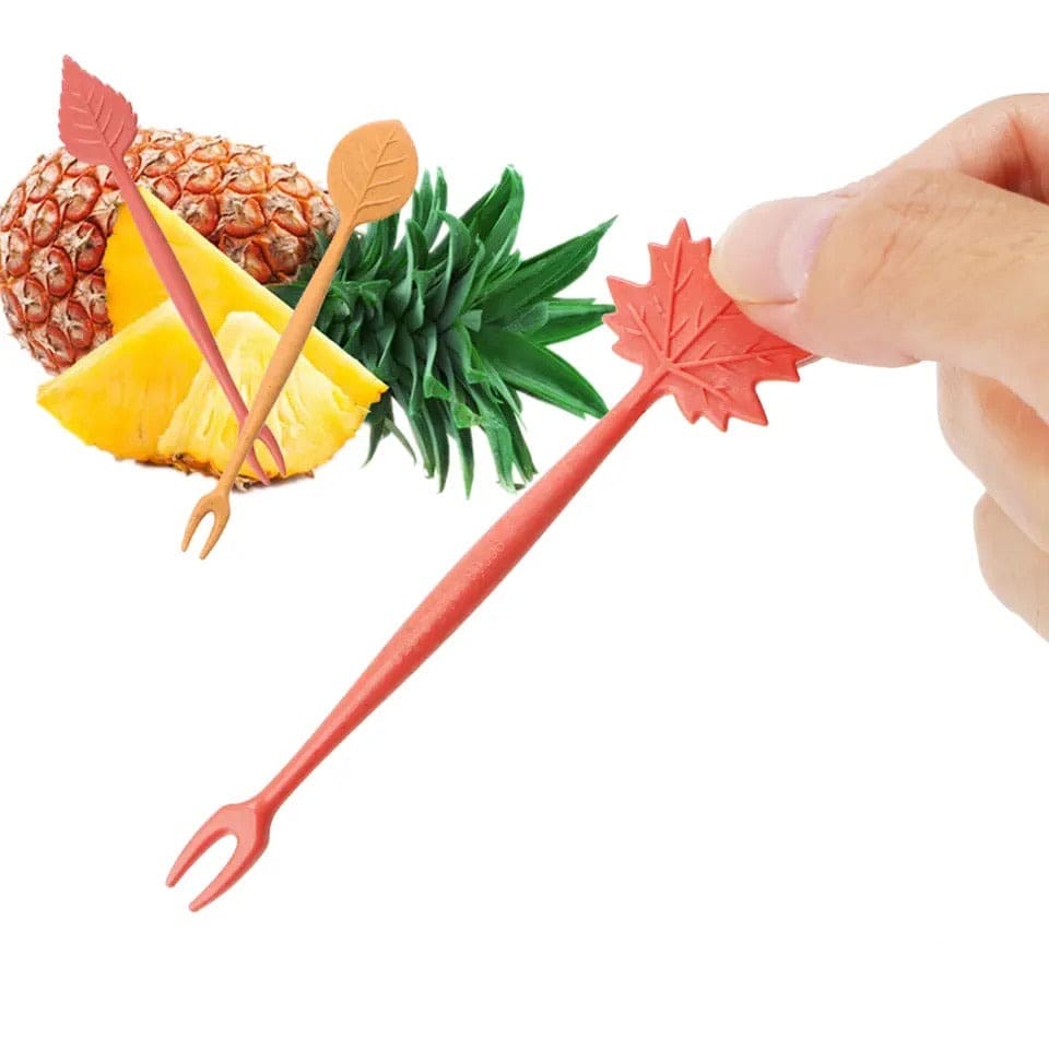 Set Of 40 Leaf Fruity Forks, Mini Barrel Fruit Fork Set, Snack Dessert Fork, Disposable Cute Leaf Shape Fruit Forks, Mini Food Tasting Forks, Fashion Fruit Sign Salad Fork, Plastic Fork Holder for Fruit Snack, Heart Cup Cake Dessert Forks