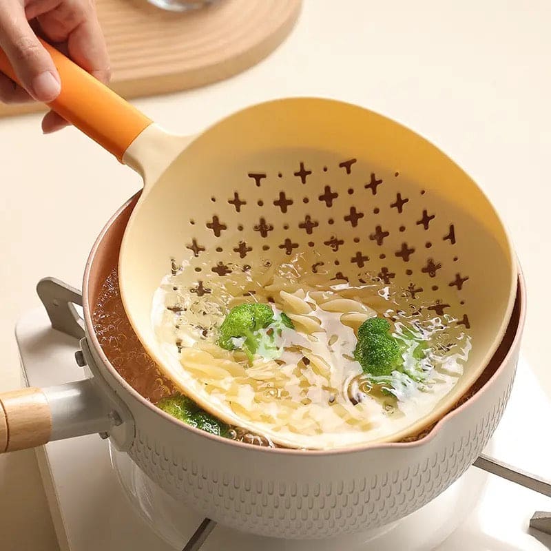 Hollow Soup Spoon, Large Leaky Spoon Filter, Silicone Portable Straining Noodle Spoon, Household Dumpling Filtering Drain Scoop, Heat Resistant Boiled Noodles Leaky Net Cooking Utensils Tool, Simple Scoop Baking Filtering Handle Spoon