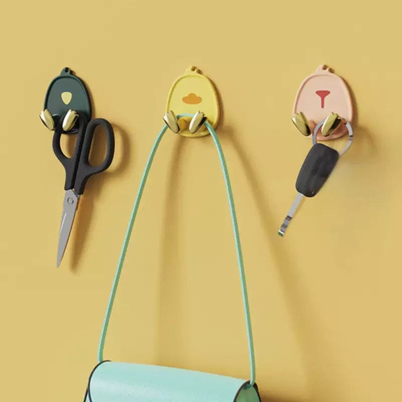 Cute Duck Shaped Wall Storage Hook, Useful Wall Hangers Hooks Power Plug Socket Holder, Non-Punching Non-Trace Hook