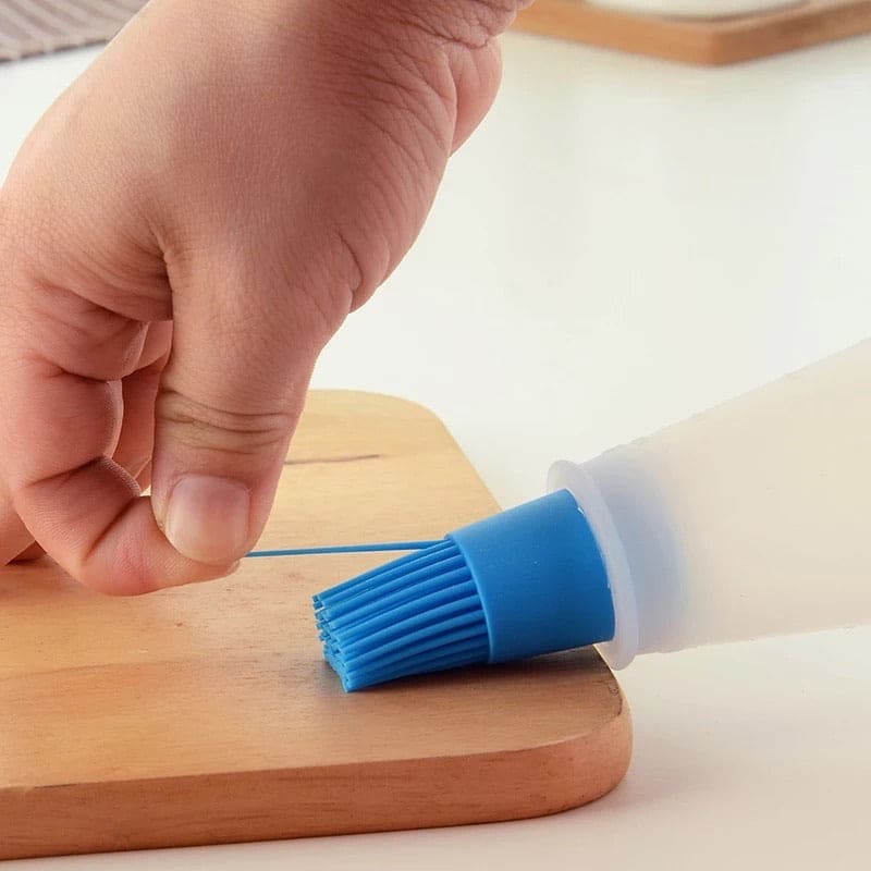 Portable Silicone Oil Bottle,Oil Brush With Squeeze Bottle, Silicone Bastry Brush