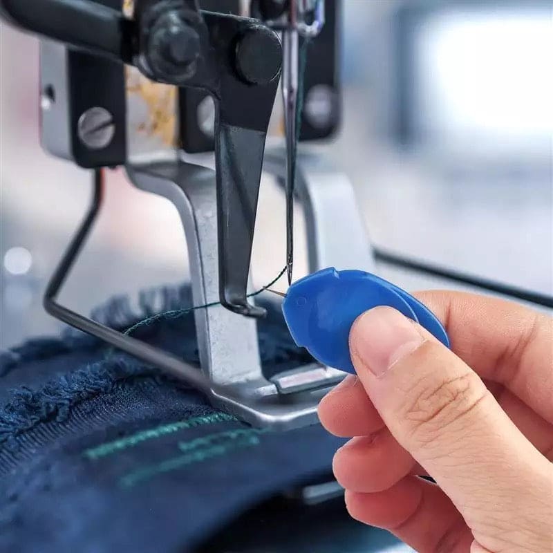 3 Pcs Easy Needle Thumb Threader, Automatic Thread Sweing Tool, Threader Elderly Guide Needle Easy Device