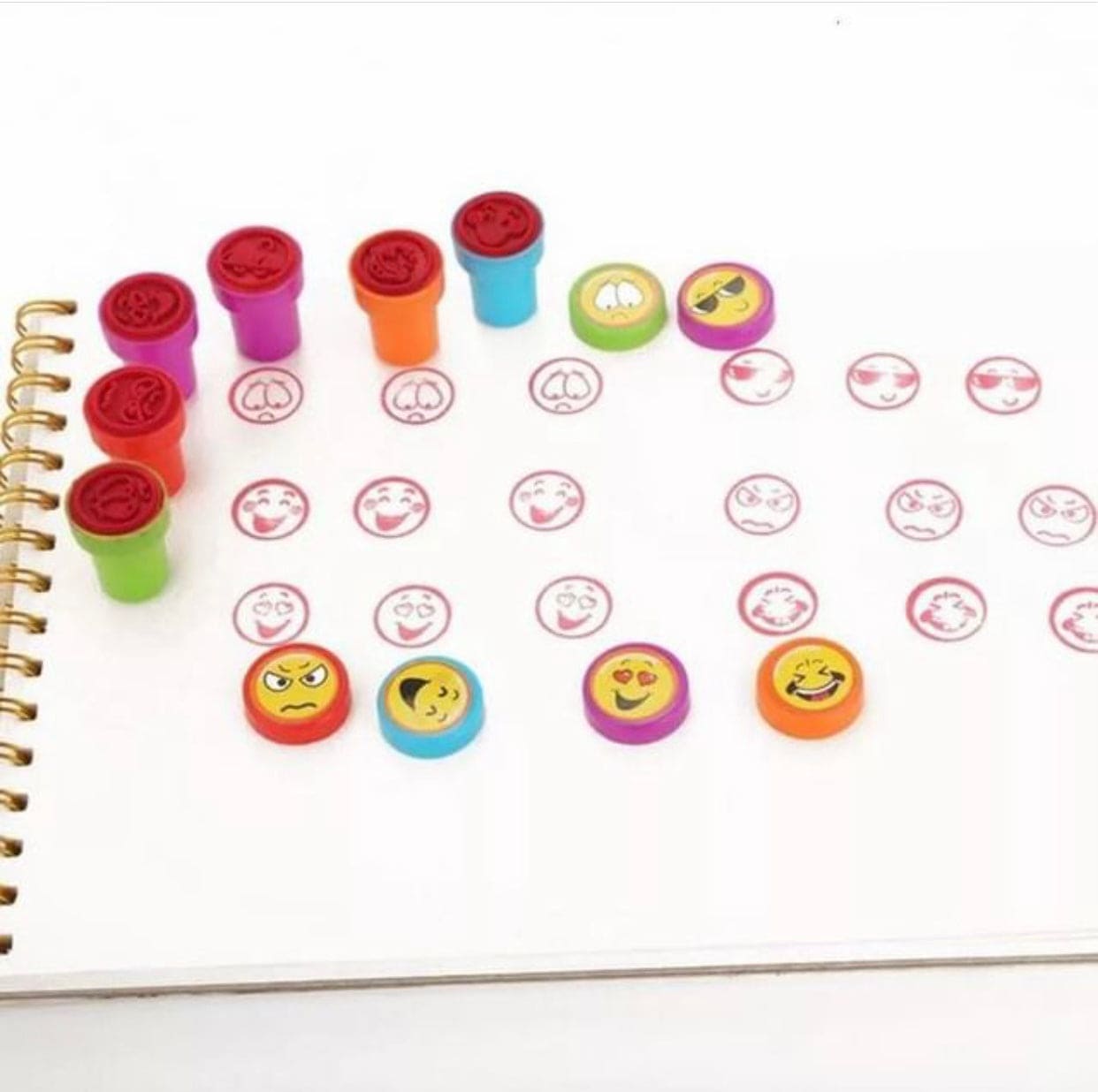 Set Of 10 Children Toy Stamps, Cartoon Smiley Face Seal For Scrapbooking Stamper, Painting Photo Cartoon Stamp For Kids
