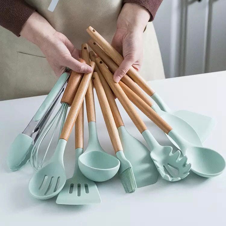 Silicone Kitchen Utensils Set, 11PCS Silicone Cooking Utensils, Mint Green Silicone  Spatula Spoons Set Turner Tongs with Wooden Handle, Best Kitchen Utensils  for Cooking 