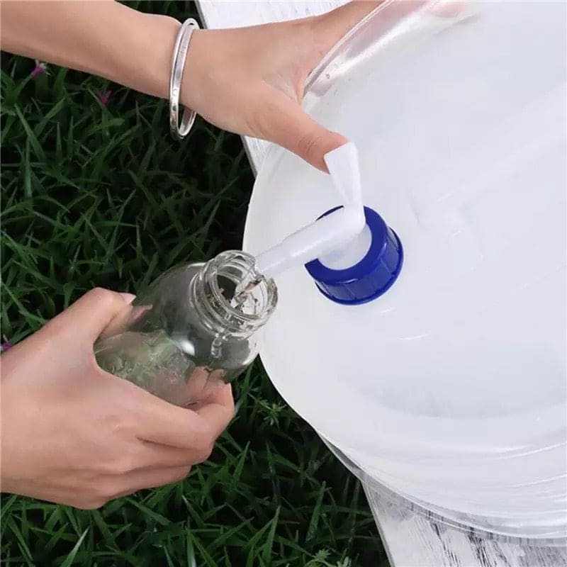 Outdoor Collapsible Foldable Water Bags, Portable Survival Water Storage Carrier Bag, Folding Plastic Bottle With Tap, Plastic Foldable Leakproof Water Storage Container