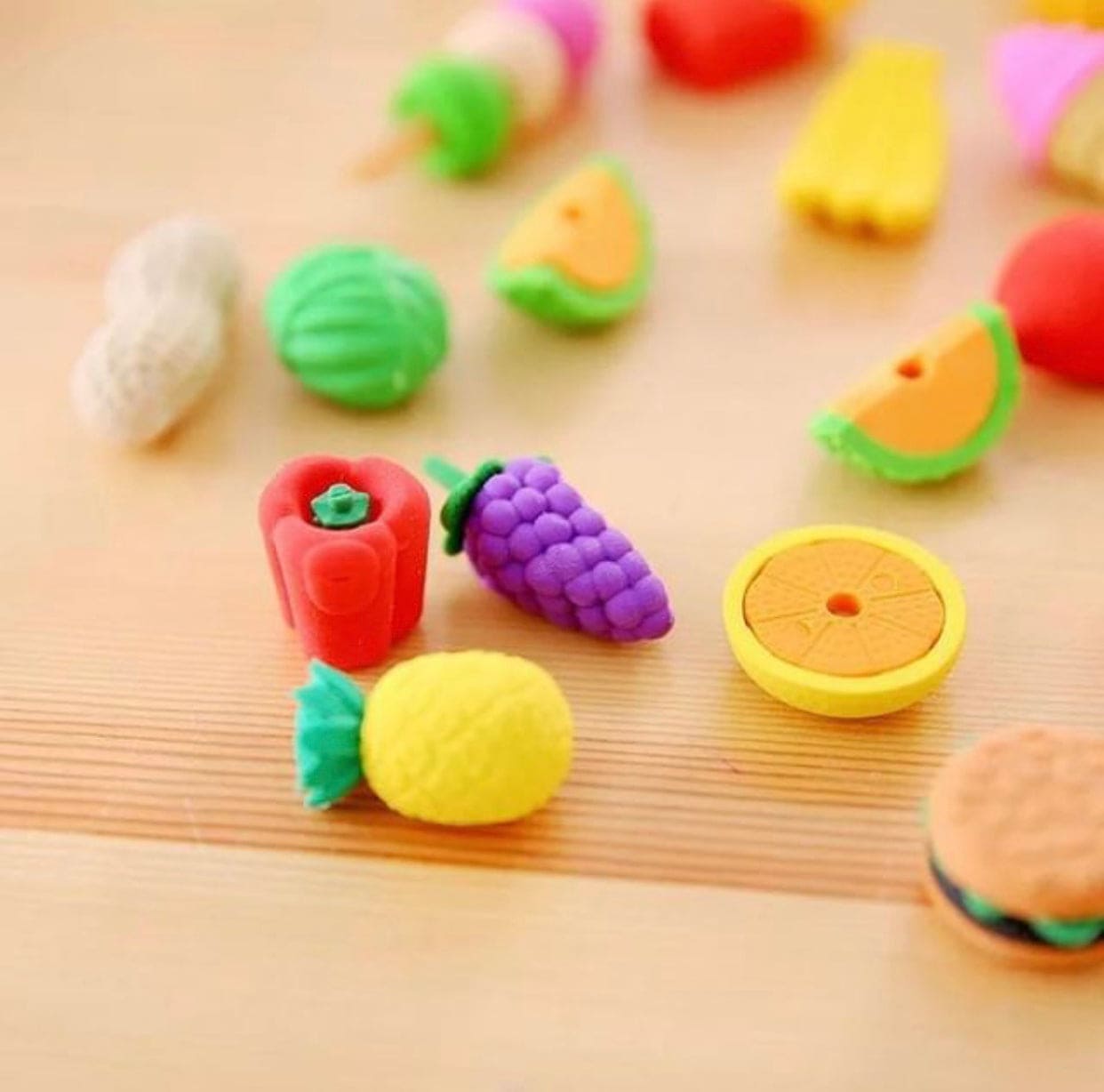 Set Of 4 Erasers Pencil Rubber Stationery Bag, Creative School ag Animal Fruit Cake Rubber, Cartoon Cute School Rubber, Lovely Cartoon Animal Sports Themed Mini Erasers