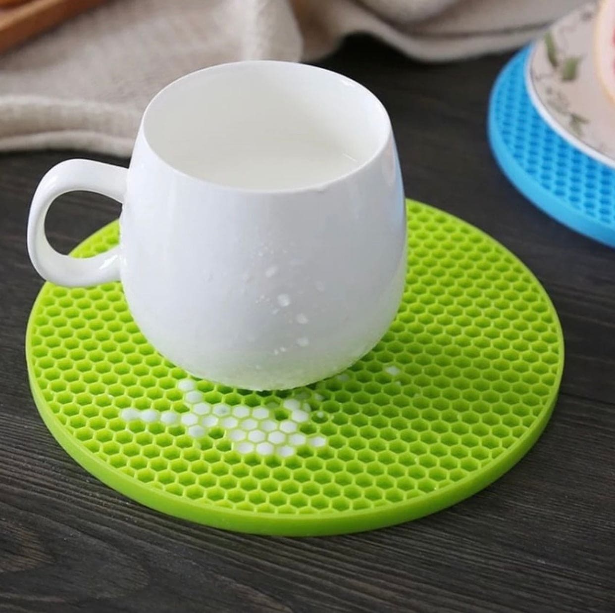 Round Honey Comb Silicon Placement Anti Scalding Non-Slip Pad, Insulation Pot Pad, Table Mat Bowl Cup Pads, Mat Drink Coaster