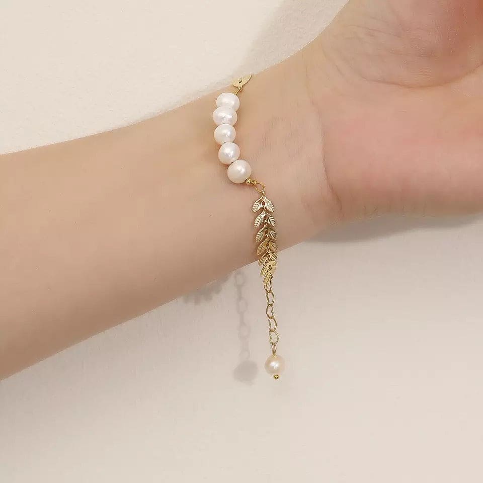 Creative Design Leaf Shape Gold Color Chain Pearl Stainless steel Charm Bracelet, Natural Fresh Water Irregular Pearl Fashion ECO Brass Chain Simple Bracelet, Creative Design Sense Leaf Shape Golden Chain,  Pearl Stainless Steel Charm Bracelet