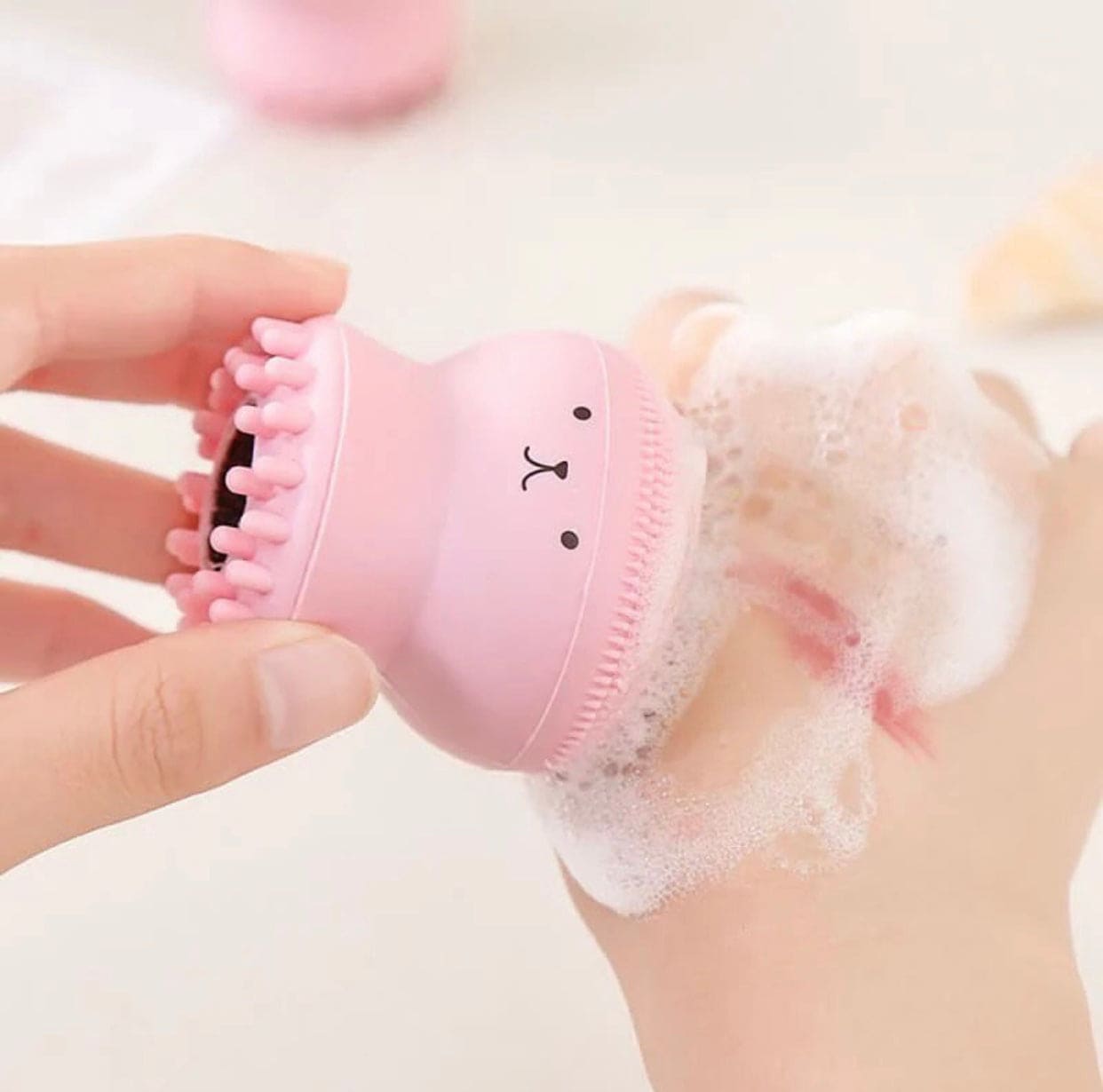 Octopus Shape Blubber Silicon Cleaning Brush, Exfoliating Black Head Remover, Facial Deep Cleansing Face Wash Bath Brushes