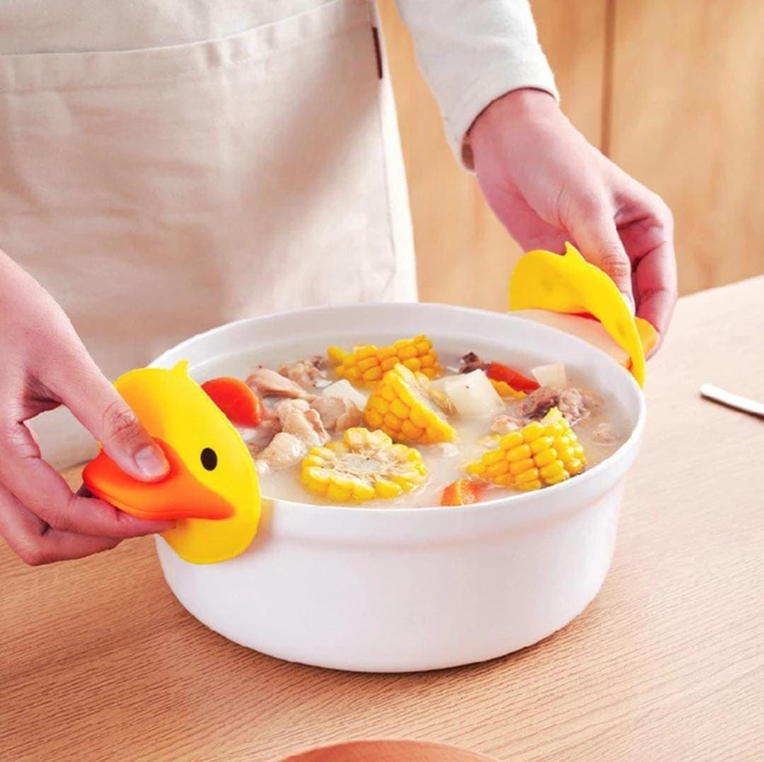2 Pcs Silicone Small Yellow Duck Pot Gripper, Heat Insulation Hot Plate Clip, Duck Anti-scald Baking Cooking Grips, Kitchen Finger Protector, Microwave Hand Protector Clip