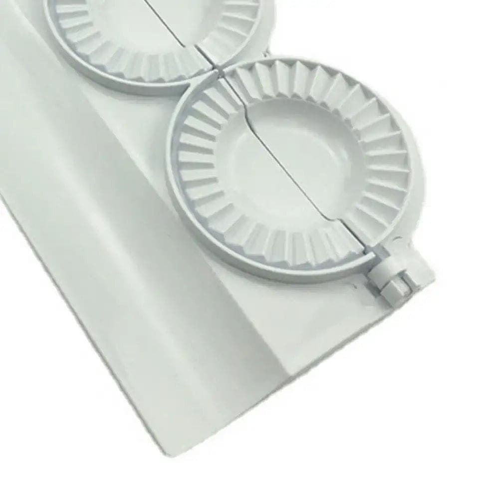 4 Pcs Momos Maker, Dumpling Making Molds, Dumplings Press Maker Kitchen Tool, Small Dumpling Skin Stencil, Samosa Ravioli Dumpling Pie Empanada Maker