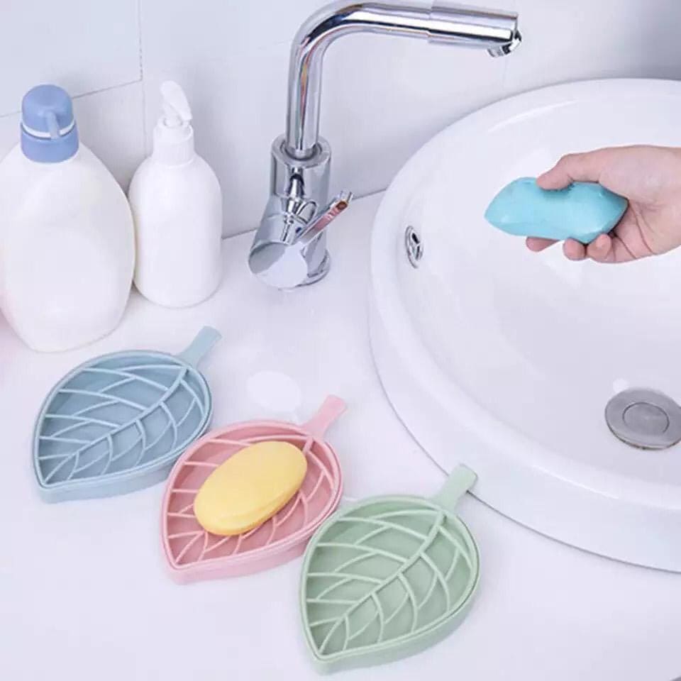 Leaf Shaped Soap Holder With Draining Tray, Soap Box With Dish Storage Plate