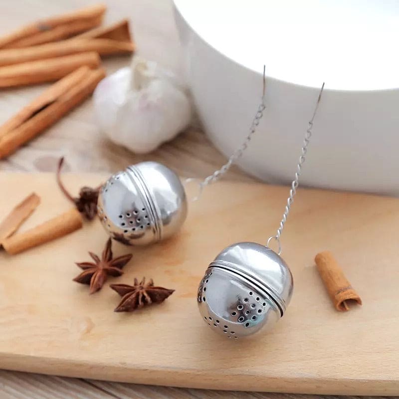 Stainless Steel Ball Filter Kitchen Gadget, Spice, Herb,Tea and Seasoning Filter Ball with Hanging Hook, Ball Tea Infuser Mesh Filter