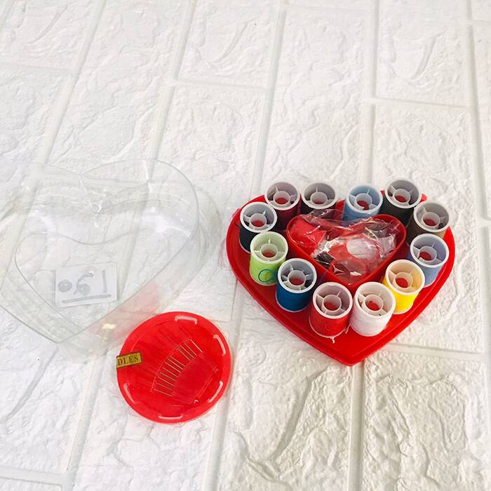 Portable Heart Shape Sewing Kit, Basic Emergency Sewing Kit Box, Sewing Supplies Organizer For Travel, Sewing Box With Color Thread